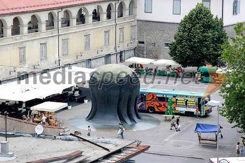 Trg Svobode, Maribor in mariborski grad