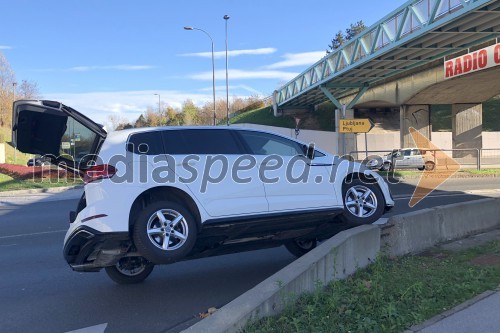 Prometna nesreča na Titovi cesti v Mariboru