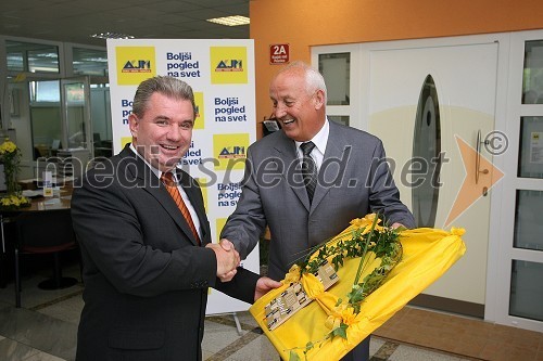 Andrej Vizjak, minister za gospodarstvo in Janez Ajlec, lastnik in direktor podjetja AJM d.o.o.