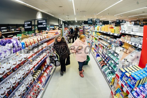 Tuš supermarket Maribor Jadranska cesta