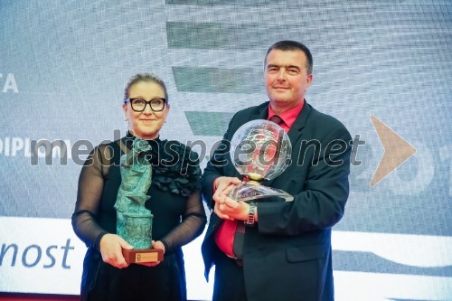 Mojca Trnovec in Peter Pišek sta obrtnica in podjetnik leta 2018