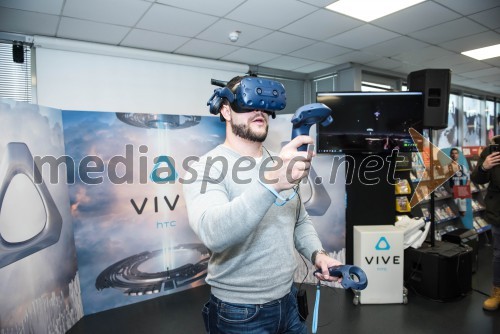 Navidezna resničnost s HTC VIVE