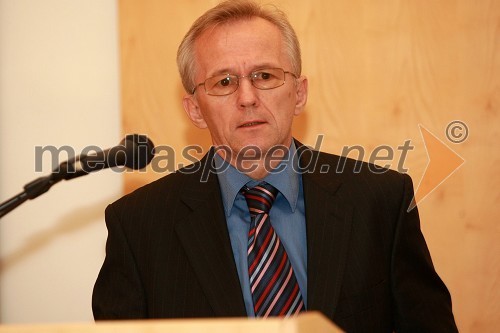 Prof. dr. Mladen Trlep, Fakulteta za elektrotehniko, računalništvo in informatiko Univerze v Mariboru