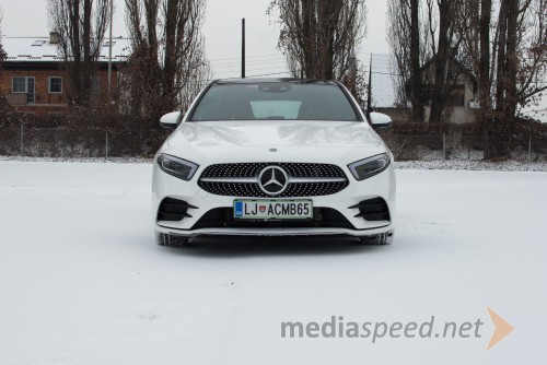 Mercedes-Benz A 200 AMG line