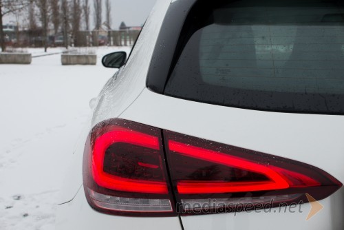 Mercedes-Benz A 200 AMG line