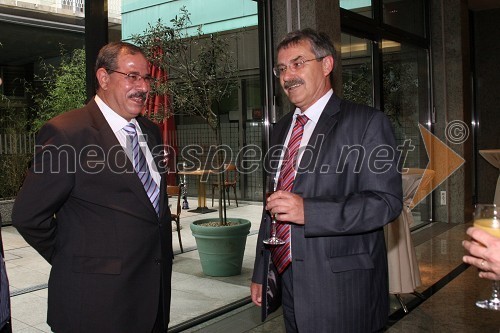 Mohsen Gomaa, finančni svetovalec veleposlaništva Arabske Republike Egipt in ...