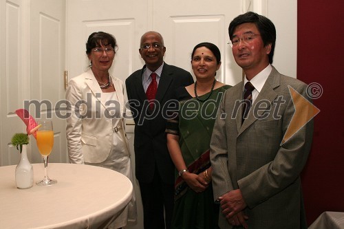 ..., dr. Villur Sundararajan Seshadri, veleposlanik Indije z ženo in