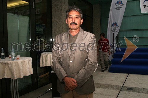 Khalid Nasif, fizioterapevt