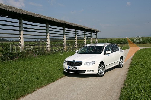 Škoda Superb