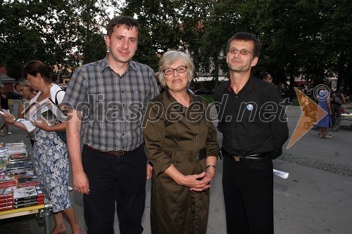 Jani Möderndorfer, ljubljanski podžupan, Štefka Kučan, soproga nekdanjega predsednika Republike Slovenije in častna pokroviteljica Festivala Sanje ter Rok Zavrtanik, direktor založbe Sanje in direktor Festivala Sanje