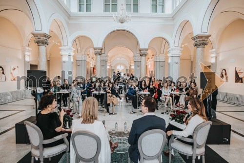 Ustnice, ogledalo emocij, otvoritev razstave Zagrebški muzej Mimara