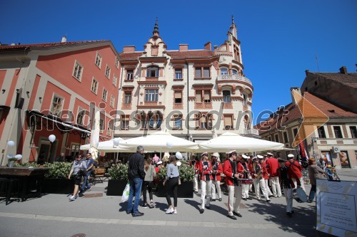 Dve pomladi Gostilne Maribor