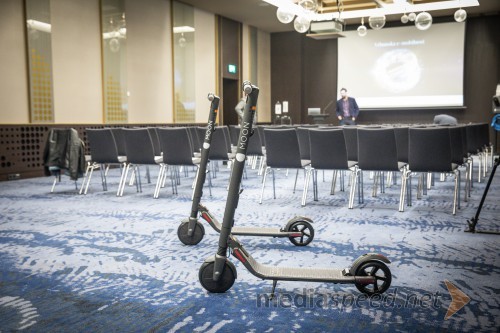 Tiskovna konferenca o električni prihodnosti znamke Volkswagen