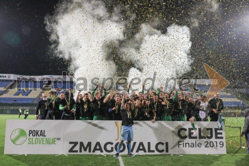 Olimpija ponovno osvojila pokal