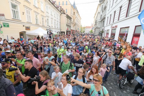 Topel sprejem kolesarskih junakov