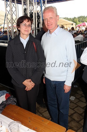 Bernarda Ronutti, članica SDS in Danilo Burnač, podžupan Maribora