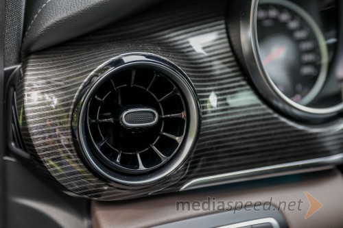 Mercedes-Benz V (2019)