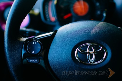 Toyota Aygo 1.0 VVT-I X-cite BiTone