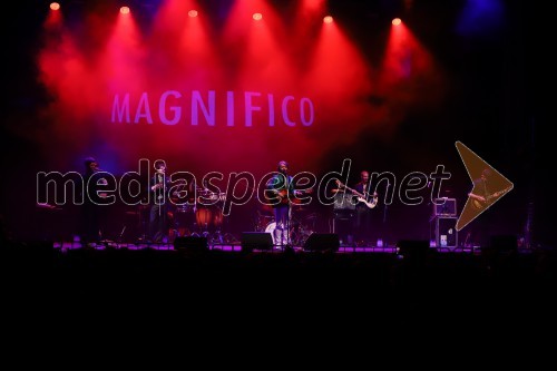 Magnifico na Festivalu Lent