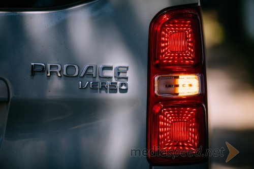 Toyota Proace Verso 2.0 D-4D 150 HP Family Kombi L