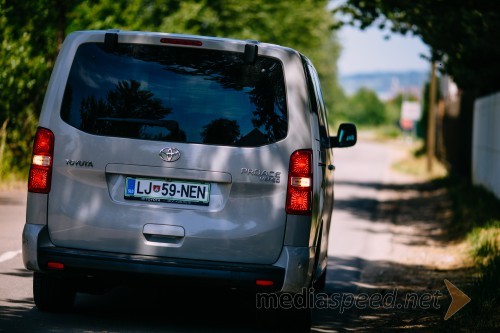 Toyota Proace Verso 2.0 D-4D 150 HP Family Kombi L