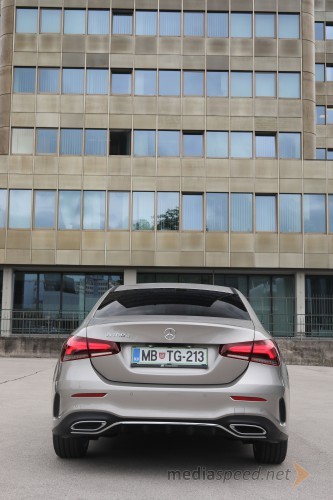 Mercedes-Benz razred A limuzina 2019 (V177)