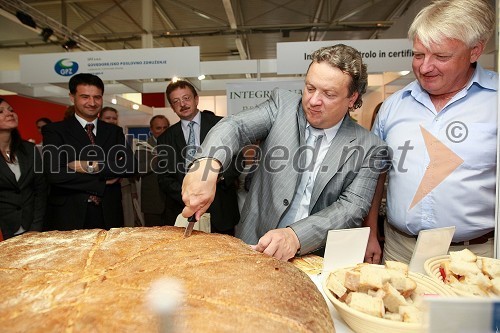 Iztok Jarc, minister za kmetijstvo, gozdarstvo in prehrano RS in Tomaž Blatnik, lastnik Pekarne Blatnik