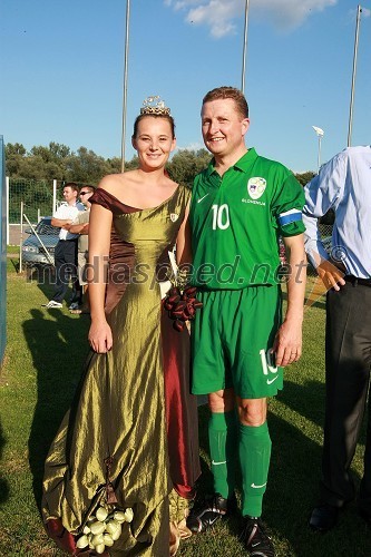 Svetlana Širec, Vinska kraljica Slovenije 2008 in Danilo Steyer, vinogradništvo Steyer vina in kapetan nogometne ekipe slovenskih vinarjev