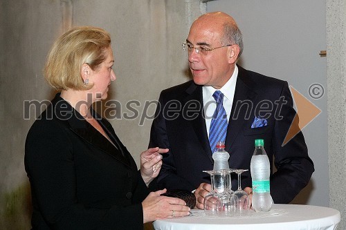 Yousif B. Ghafari, ameriški veleposlanik v Sloveniji s soprogo
