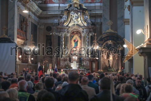 Protestni shod rešimo Slovenijo