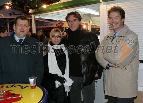 Marko Vilfan, direktor poslovne enote Ljubljana pri Zavarovalnici Maribor, Alenka Vidic, Propiar, David Kastelic, izvršilni direktor premoženjskih zavarovanj in Srečko Čebron, namestnik predsednika uprave Zavarovalnice Maribor