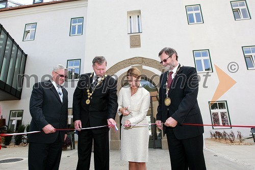 Jožef Merkuš, župan občine Hoče-Slivnica,  prof. dr. Jernej Turk, dekan Fakultete za kmetijstvo in biosistemske vede UM, Mojca Kucler Dolinar, ministrica za visoko šolstvo, znanost in tehnologijo in prof. dr. Ivan Rozman, rektor Univerze v Mariboru