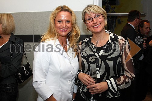 Diana Dimnik, dr. med. in lastnica podjetja Medias in Nataša Bolčina Žgavec, tv voditeljica in povezovalka večera