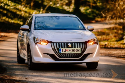  Peugeot 208 ALLURE