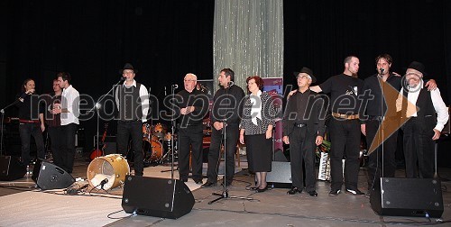 Vlado Kreslin, glasbenik z Malimi bogovi in Beltinško bando