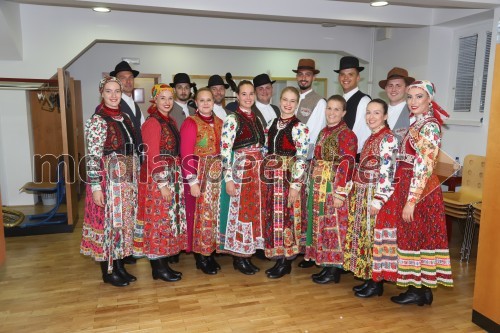 Folklorna skupina Bartina Szekszard iz Madžarske