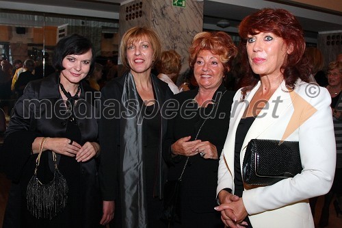 Jožica Brodarič, modna ikona, Vika Potočnik, nekdanja županja Ljubljane, Bernarda Jeklin, nekdanja urednica Jane in Irena Ognjenovič, lastnica butika Chic