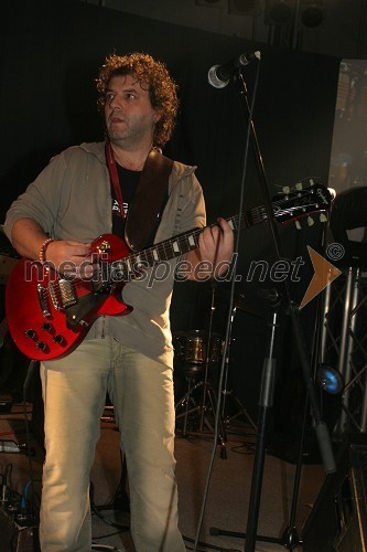 Dragan Frangež, kitarist skupine Preporod