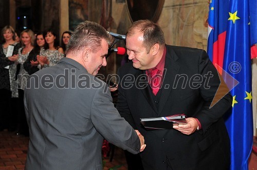 Andrej Vizjak, minister za gospodarstvo in Aleš Hauc, generalni direktor Pošte Slovenije