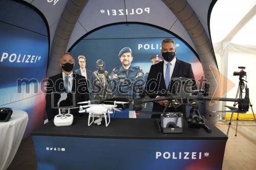 Policijski droni - skupna vaja slovenske in avstrijske policije
