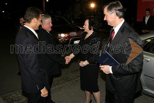 Danilo Rošker, direktor SNG Maribor, Tone Partljič, pisatelj in predsednik Sveta Borštnikovega srečanja, dr. Danilo Türk, predsednik Republike Slovenije in soproga Barbara Miklič Türk