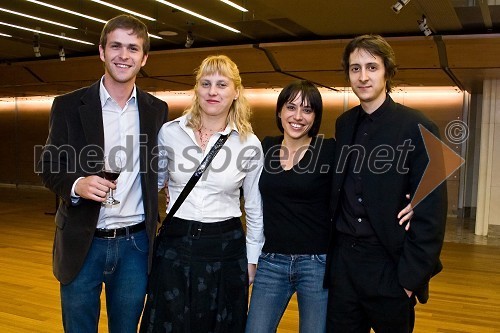 ..., ..., Anja Bukovec, glasbena gostja otvoritvenega večera in Anže Palka, glasbenik in organizator Flamenco festivala SIFF 08