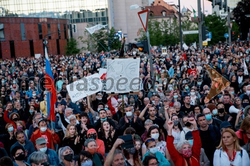 Protivladni protesti v Ljubljani