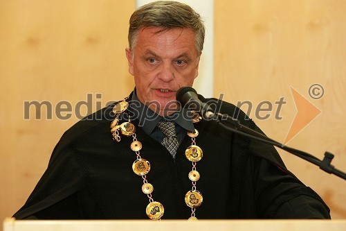 Prof. dr. Ivan Krajnc, dekan Medicinske fakultete Univerze v Mariboru