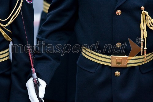 Detajl uniforme Častne čete Slovenske vojske