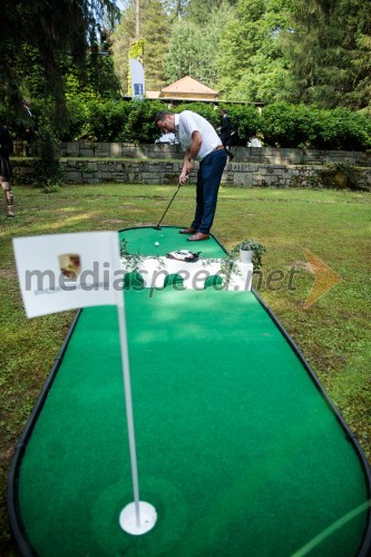 www.mobilniminigolf.si by Promotiva