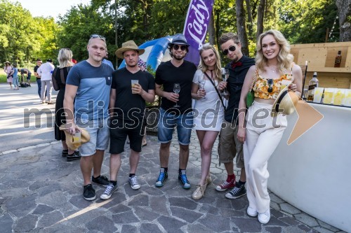 Lady piknik pod klobuki 2021