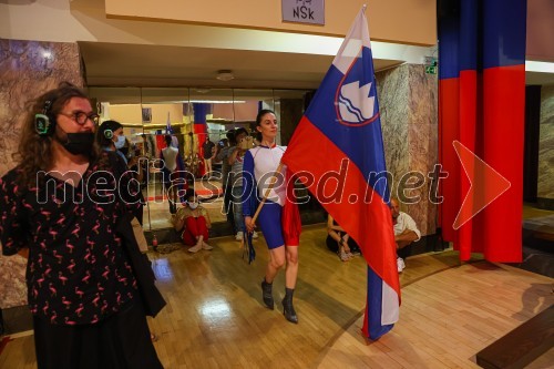 Hlapci, premiera Slovenskega mladinskega gledališča