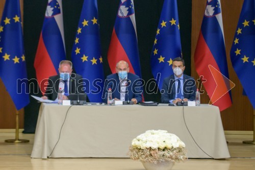 Obisk Vlade RS v Podravju, javna tribuna