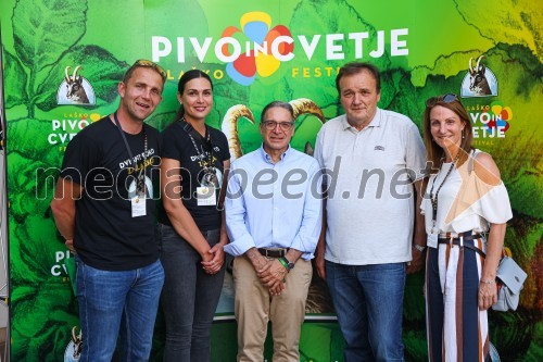 Pivo in cvetje 2021, petek